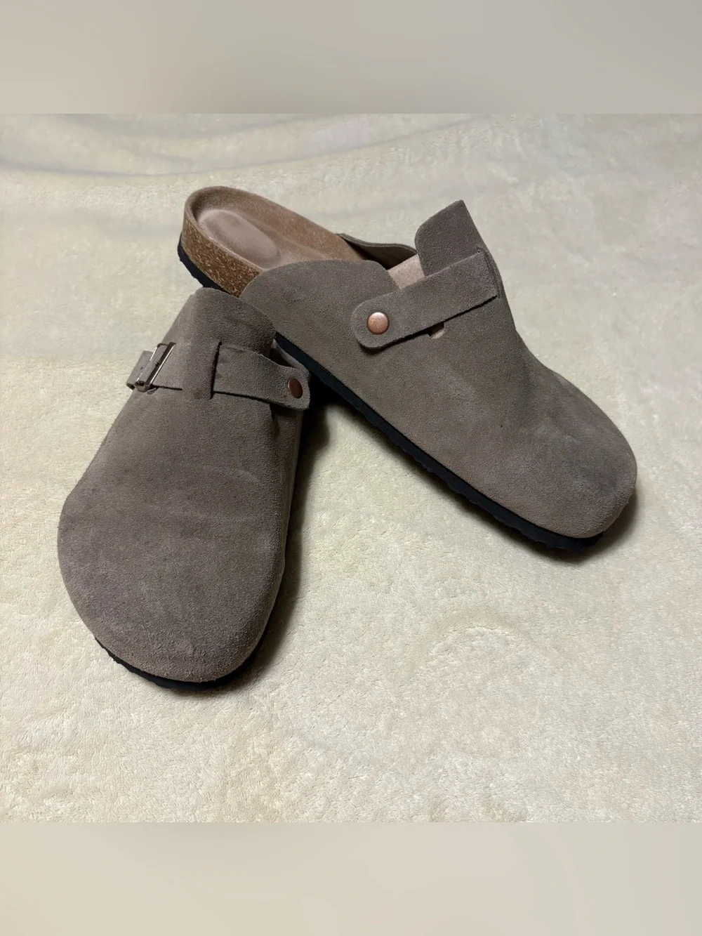 Project Cloud suede slip